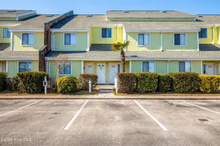 9201 Coast Guard Road H304, Emerald Isle, NC 28594 — condo in Pebble Beach, Emerald Isle, NC, photo 4 of 5: Pebble Beach H304