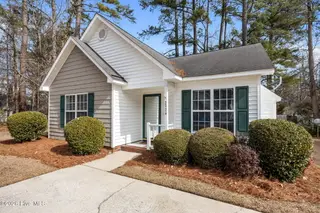 2924 Flintridge Drive, Greenville, NC 27834 – photo 5: 11-web-or-mls-BLS_0007