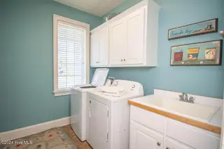 5715 Ocean Drive, Emerald Isle, NC 28594 – photo 21: Laundry