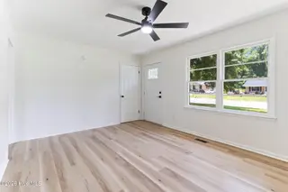 745 W Burkhead Street, Whiteville, NC 28472 – photo 5: Living Room