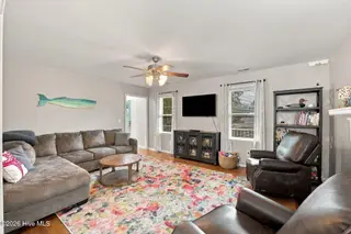 203 Trolley Court, New Bern, NC 28560 — 4-bedroom home in Trolley Run, New Bern, NC, photo 11 of 52: 20-web-or-mls-DSC_9733_edit