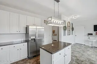 102 Creek Court, Elizabeth City, NC 27909 – photo 19: 43-web-or-mls-43_Creek Ct_KarianM_FullSi