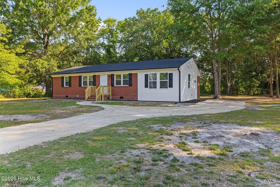 1540 Old Grantham Road, Goldsboro, NC 27530 – photo 1 of 22: 5T5A1932