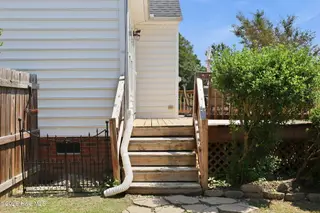 2004 Chesco Court, Winterville, NC 28590 – photo 12: 21-web-or-mls-IMG_0011 (1)