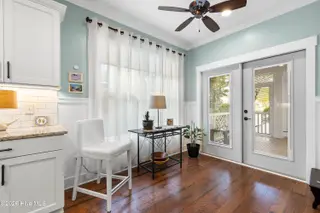 6463 Timber Hitch Drive SW, Ocean Isle Beach, NC 28469 – photo 12: Entry to Kitchen