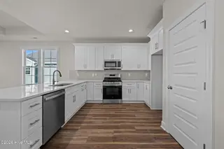 2005 Brighton Drive, New Bern, NC 28562 – photo 12: 19-web-or-mls-DSC_4843