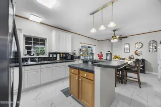 6079 Bell Williams Road, Currie, NC 28435 — 3-bedroom home, Currie, NC, photo 9 of 57: 9_kitchen
