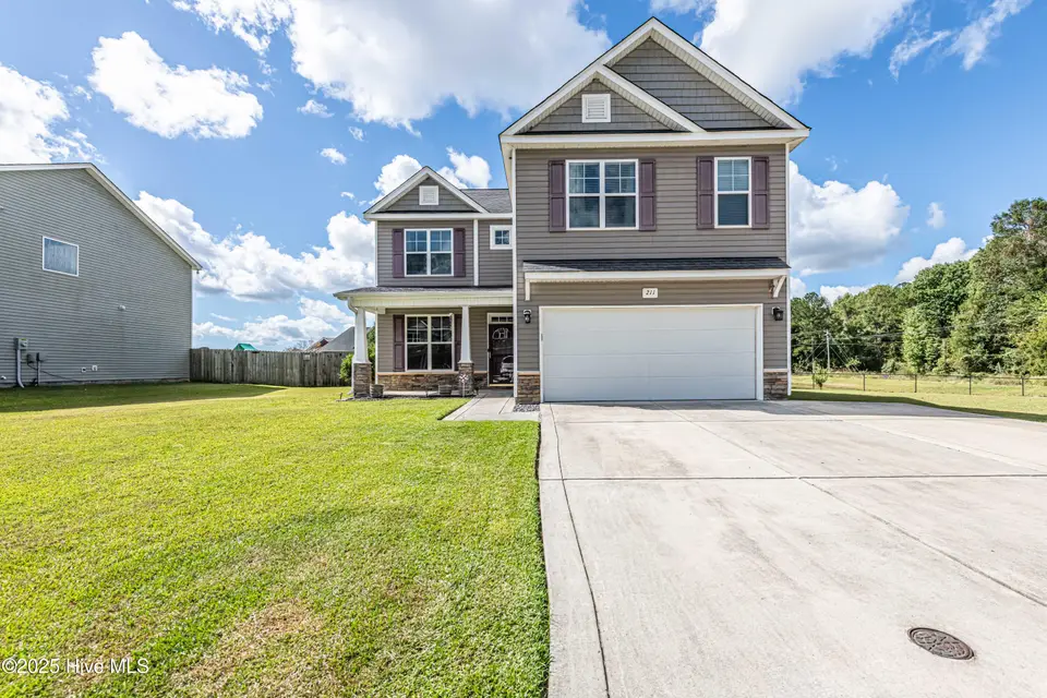 211 Merin Height Road, Jacksonville, NC 28546 – photo 1 of 48: 211 Merin
