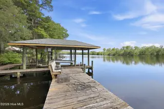 268 Shoreline Drive, New Bern, NC 28562 – photo 5: Peaceful setting