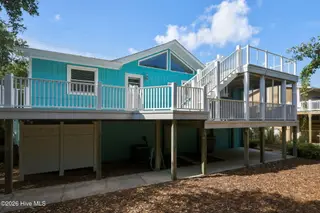 1607 Emerald Drive, Emerald Isle, NC 28594 – photo 5: 1607 Emerald Drive