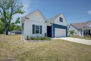2034 Bogue Lane, New Bern, NC 28562 – photo 4: 04-2034_Bogue Ln-40