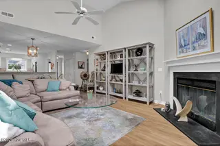 6012 Inland Greens Drive, Wilmington, NC 28405 – photo 17: Living Room