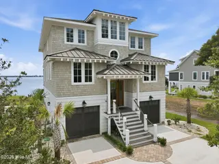4741 S Shore Drive, Morehead City, NC 28557 – photo 2: 2-web-or-mls-4741 S Shore Dr 002