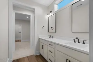 116 Pine View Boulevard, Beaufort, NC 28516 – photo 12: Primary Bath & Closet