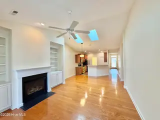 1324 Suncrest Way, Leland, NC 28451 — 2-bedroom townhome in Magnolia Greens, Leland, NC, photo 7 of 23