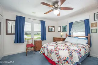 123 Crescent Drive, Beaufort, NC 28516 – photo 16: Principle bedroom