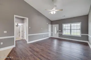 1631 Gate 1 Drive SW, Ocean Isle Beach, NC 28469 — 3-bedroom home in Seaside North, Ocean Isle Beach, NC, photo 4 of 37: 1631Gate1DriveSW-13
