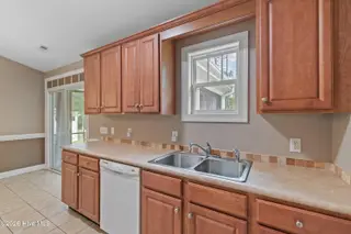 473 Pine Lake Road, Southport, NC 28461 — 4-bedroom home in Boiling Spring Lakes, Southport, NC, photo 9 of 39: 473PineLakeRd - 23
