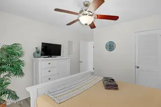 1720 N New River Drive, Surf City, NC 28445 — 5-bedroom home in Old Settlers Beach, Surf City, NC, photo 16 of 44