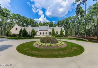 40 Cherry Hill Drive, Pinehurst, NC 28374 – photo 1: 260904-40CherryHill-4318