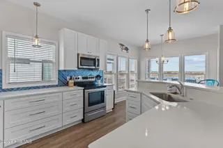 6634 Kings Lynn Drive, Oak Island, NC 28465 – photo 20: 13-web-or-mls-BTS06083