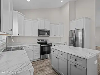 202 Pembury Way, Richlands, NC 28574 – photo 18: 025a8677