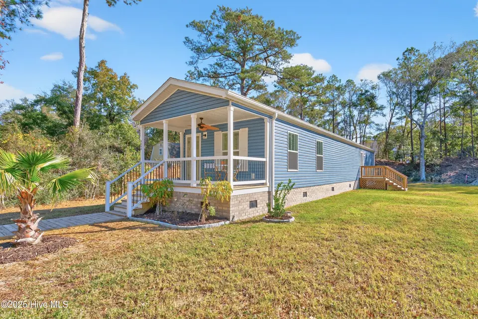 3656 Lakeview Drive SW, Supply, NC 28462 – photo 1 of 51: 49-kahunaphoto.com (48 of 51)