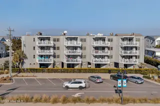 1102 N Lumina Avenue N Apt B3, Wrightsville Beach, NC 28480 – photo 4: Building View