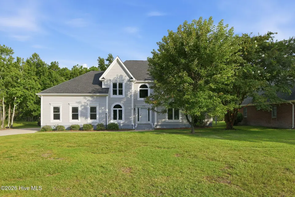 1912 Snowy Egret Drive, Morehead City, NC 28557 – photo 1 of 43: Front