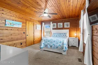103 NE 17th Street, Oak Island, NC 28465 – photo 23: 23-web-or-mls-CAMMediaLLC.com (16 of 40)