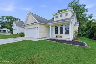 103 Forsythia Court, Jacksonville, NC 28546 — 3-bedroom home in Aragona Village, Jacksonville, NC, photo 6 of 48: DSC03208