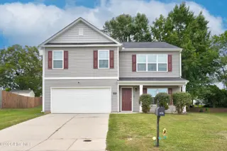 108 Castlebury Court, Rocky Mount, NC 27804 – photo 2: 002-108CastleburyCourt-RockyMount-NC-278