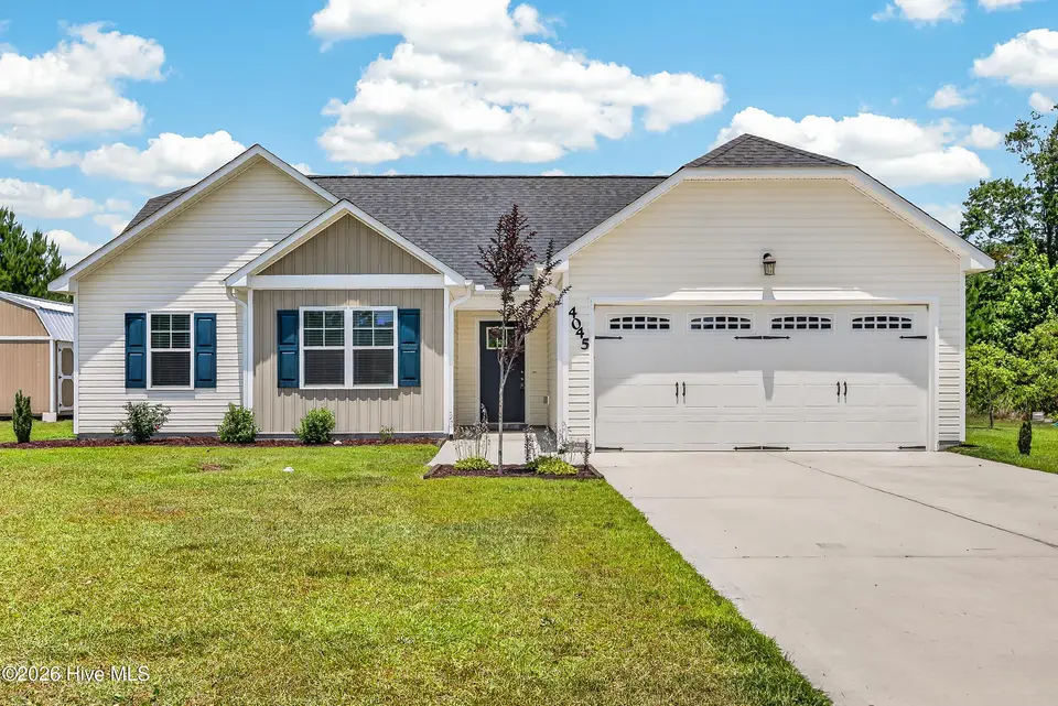 4045 Hunters Trail, Jacksonville, NC 28546 – photo 1 of 30