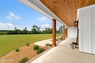107 Mayflower Drive, Newport, NC 28570 – photo 4: Covered front porch