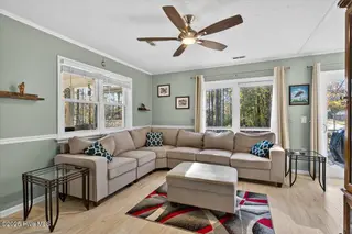 407 Sandlewood Drive NW, Calabash, NC 28467 – photo 3: 07-kahunaphoto