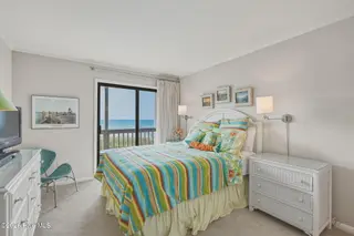 2111 W Fort Macon Road 313 Dunescape, Atlantic Beach, NC 28512 – photo 16: Primary bedroom