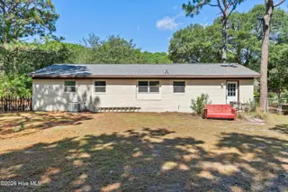 4782 Oakview Drive SE, Southport, NC 28461 — 3-bedroom home in Dutchman Acres, Southport, NC, photo 5 of 33