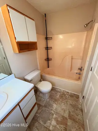 1798 Scarborough Road, Greenville, NC 27858 — 3-bedroom home in Scarborough, Greenville, NC, photo 9 of 12: IMG_4428