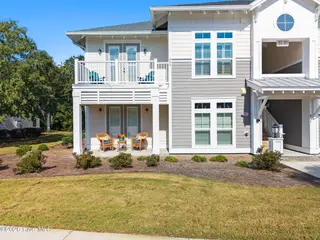 2537 St James Drive SE 901, Southport, NC 28461 — 3-bedroom condo in St James, Southport, NC, photo 2 of 46: Front of condo