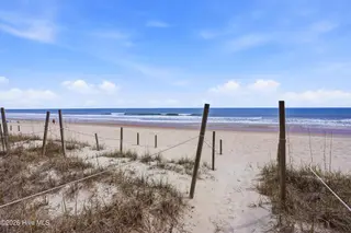 4478 Island Drive, North Topsail Beach, NC 28460 – photo 4: 52_4478_island_dr_052