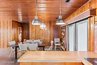 411 S Anderson Boulevard, Topsail Beach, NC 28445 — 3-bedroom home in Topsail Inlet Terrace, Topsail Beach, NC, photo 16 of 53: 014_411_s_anderson_blvd-14_767