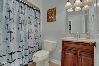 2137 Ocean Boulevard A, Topsail Beach, NC 28445 — 2-bedroom condo in Serenity Point, Topsail Beach, NC, photo 21 of 65: Guest Full Bathroom