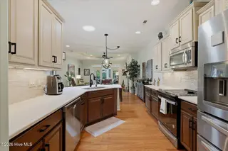 8266 Stenton Drive NE, Leland, NC 28451 — 3-bedroom townhome in Compass Pointe, Leland, NC, photo 9 of 58: 21-IMG_6210