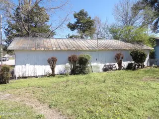 201 E Thompson Avenue, Stantonsburg, NC 27883 – photo 16: 201 Thompson Ave (19)