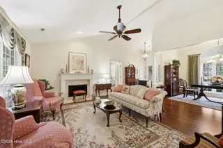 904 Muirfield Place, New Bern, NC 28560 – photo 8: 44-web-or-mls-0C0A8846