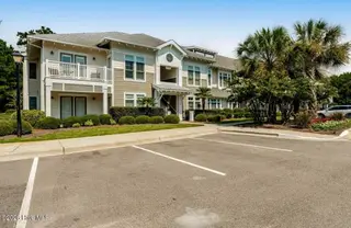 2537 St James Drive SE 1006, Southport, NC 28461 — 3-bedroom condo in St James, Southport, NC, photo 1 of 15: 01_beyc6aab43f7deabe