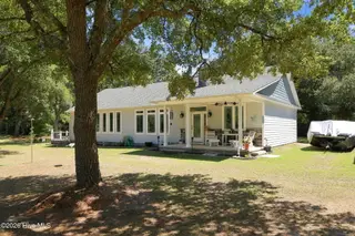 203 George Taylor Road, Newport, NC 28570 – photo 3: Front Porch