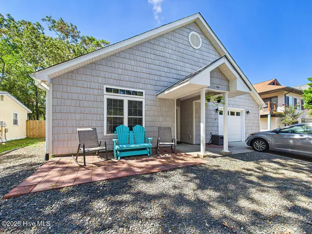 2805 E Yacht Drive, Oak Island, NC 28465