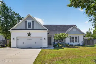 217 Bronze Drive, Rocky Point, NC 28457 — 3-bedroom home in The Knolls at Turkey Creek, Rocky Point, NC, photo 1 of 63: 217BronzeDrive-2
