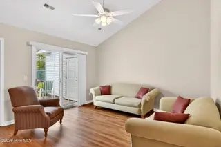 3007 Lauren Place Drive Apt 104, Wilmington, NC 28405 – photo 10: 10-web-or-mls-GNJ_5467